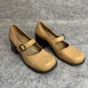 VTG Two Lips Heeled Mary Jane’s Tan Leather Shoes, Women’s Size 7.5 Melina Y2K